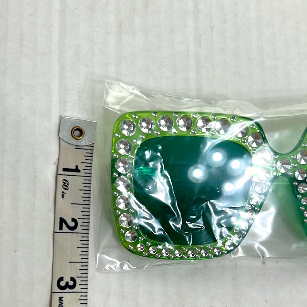 Rhinestone Green Sunglasses - Picture 4 of 4